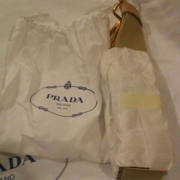 Prada Tote Bag - Picture 6 of 7